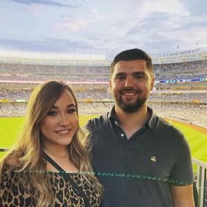 Meet your Posher, Stephanie